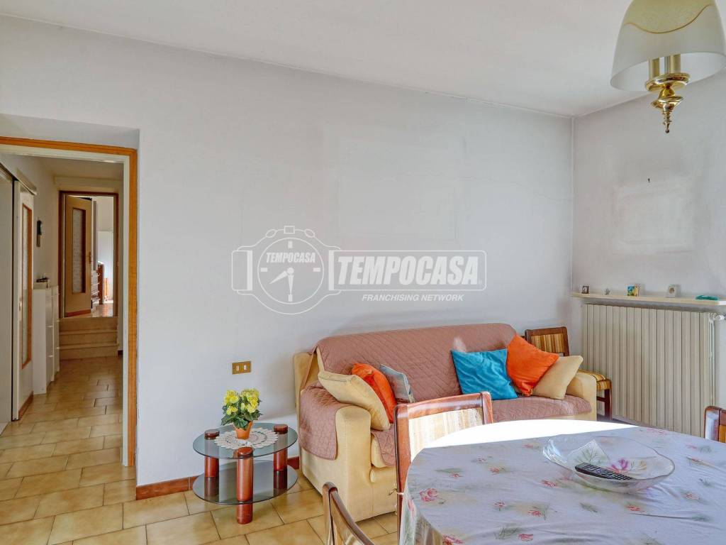 Appartamento a Viggiù in Via Roma - Foto 3