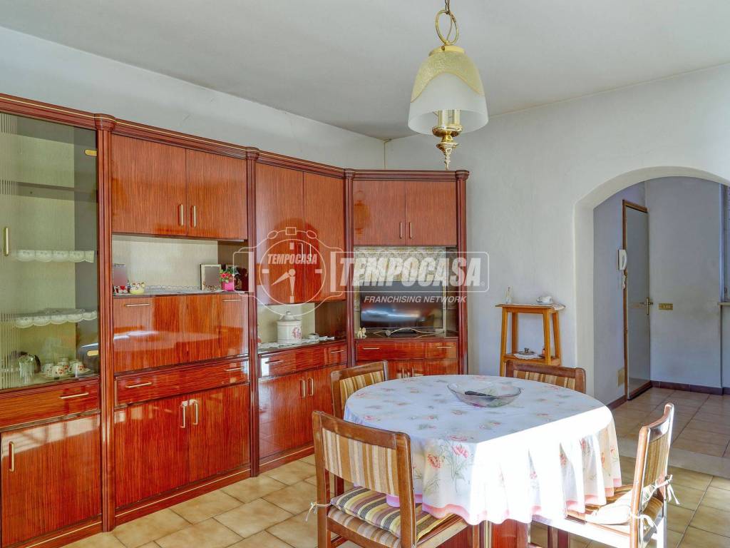 Appartamento a Viggiù in Via Roma - Foto 5