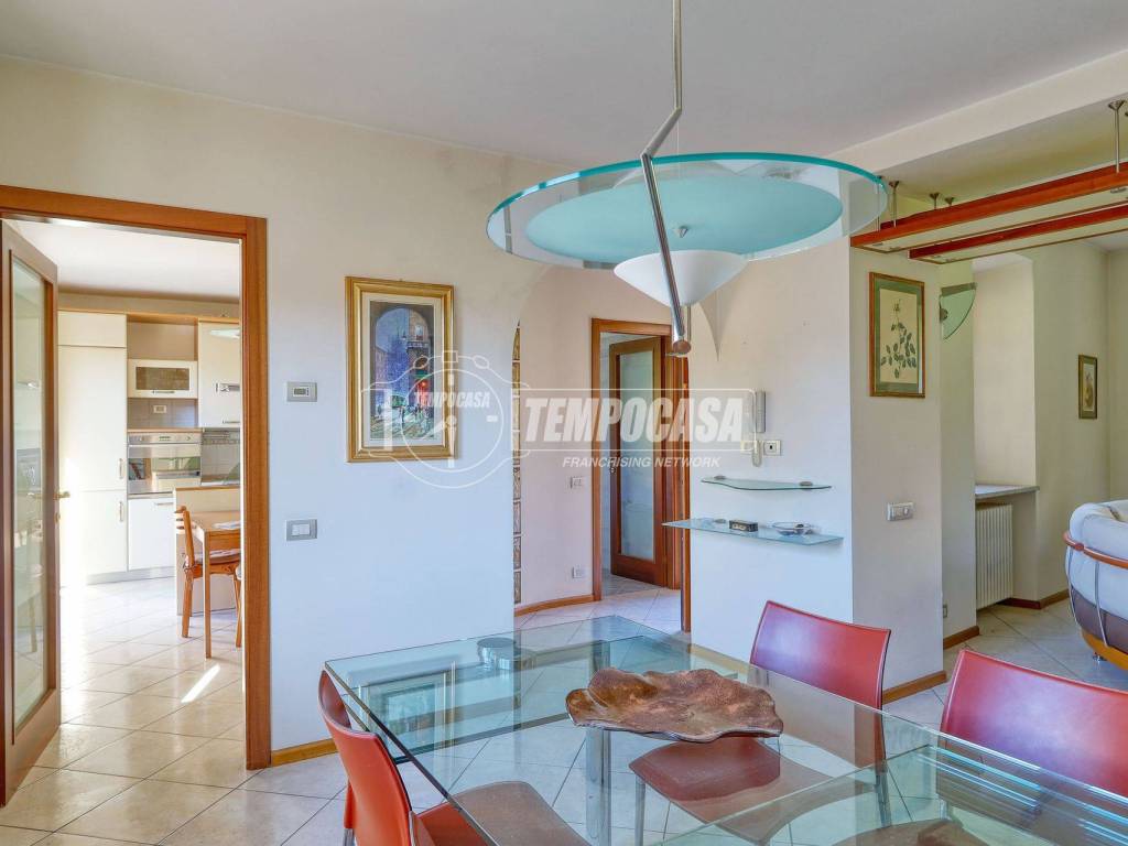 Appartamento a Viggiù in Via Roma - Foto 2