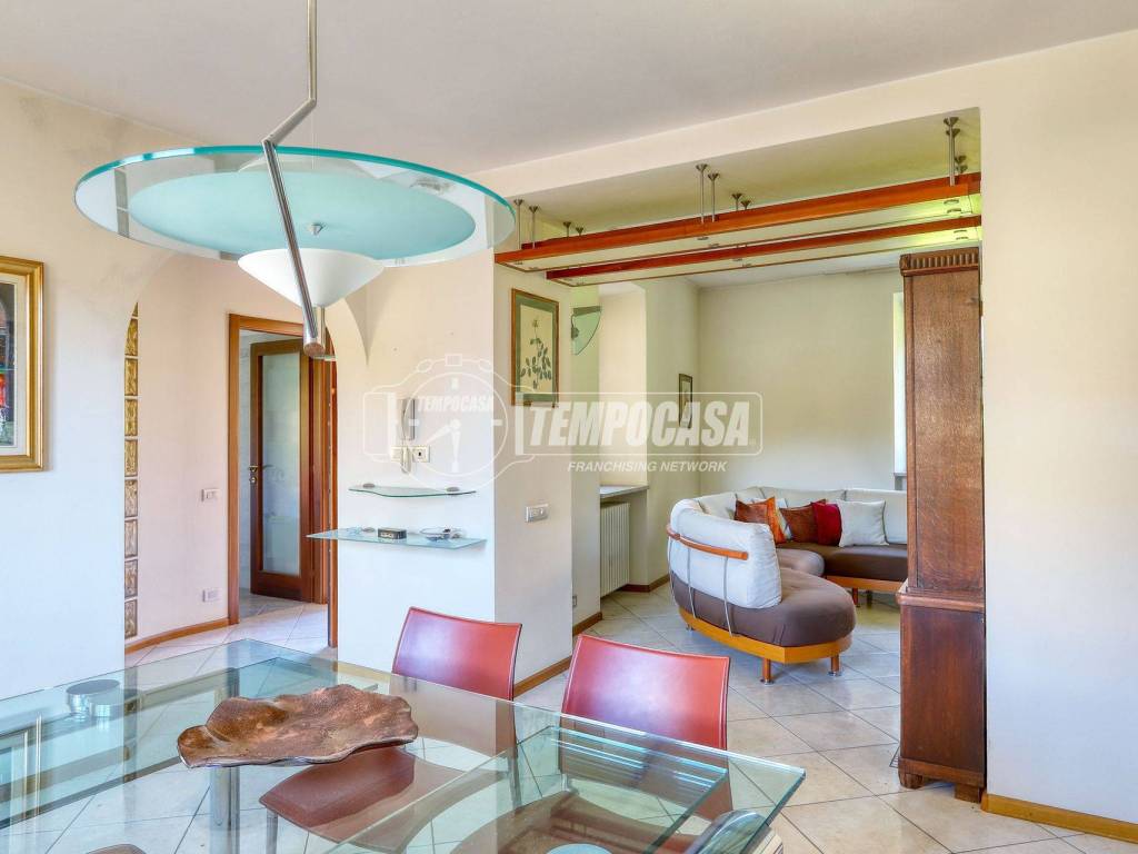 Appartamento a Viggiù in Via Roma - Foto 3