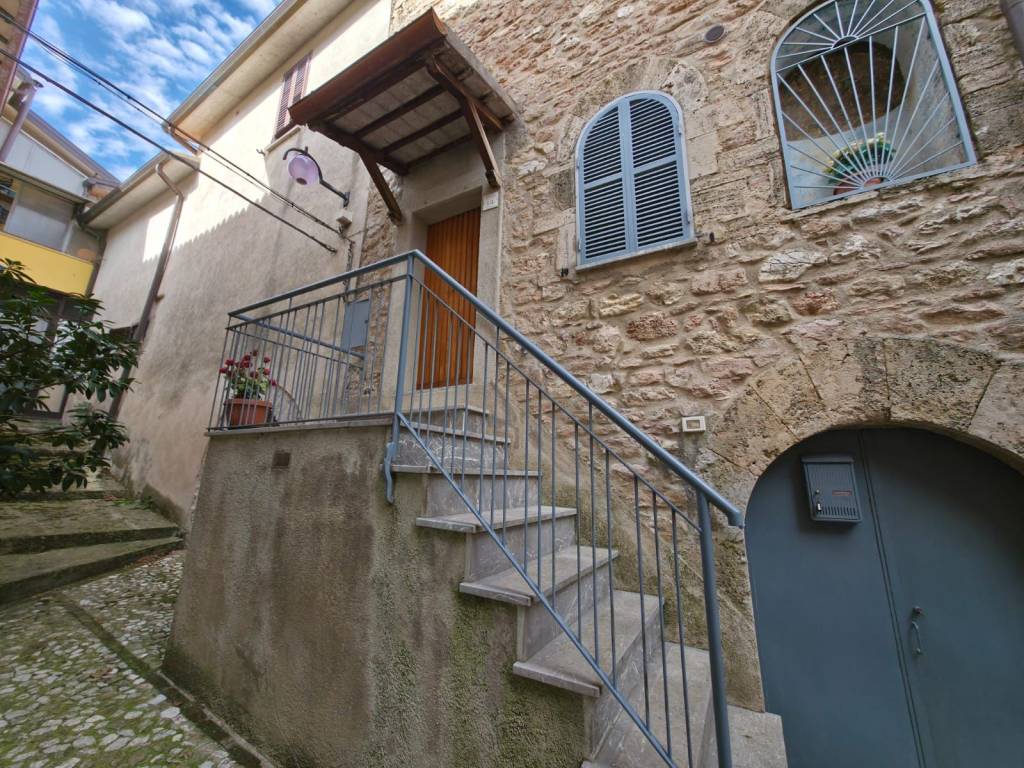 Casa indipendente a Spoleto in Località Roselli - Foto 4