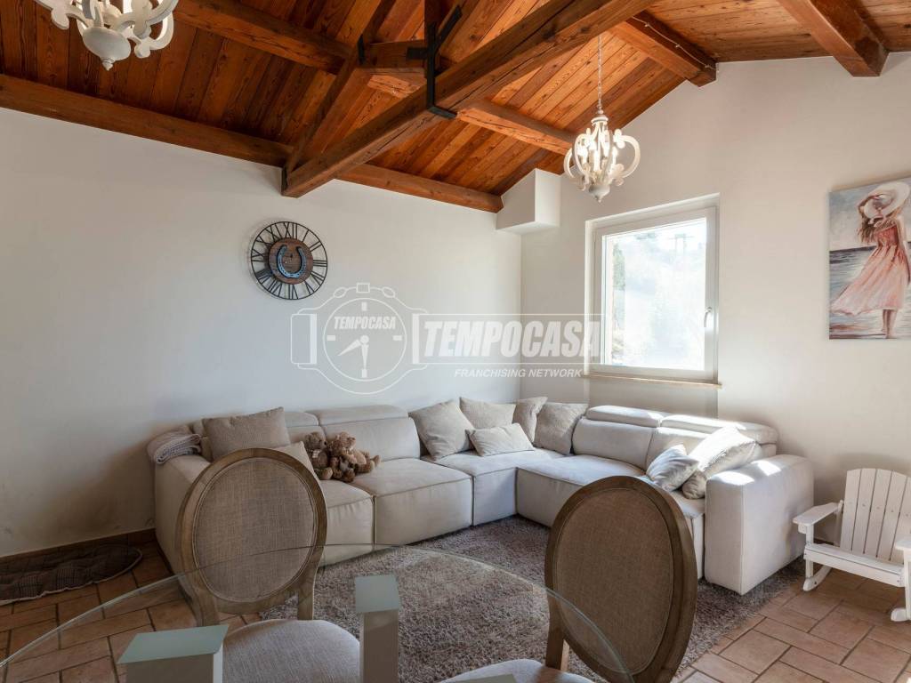 Casa indipendente a Macerata in Contrada Isola - Foto 2