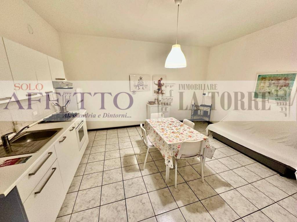 Appartamento a Alessandria in Corso Virginia Marini - Foto 4