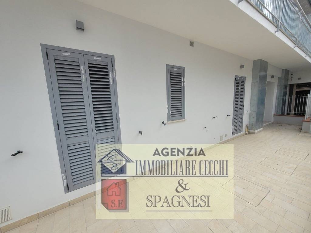 Appartamento a Campi bisenzio in Via Santa Maria - Foto 2