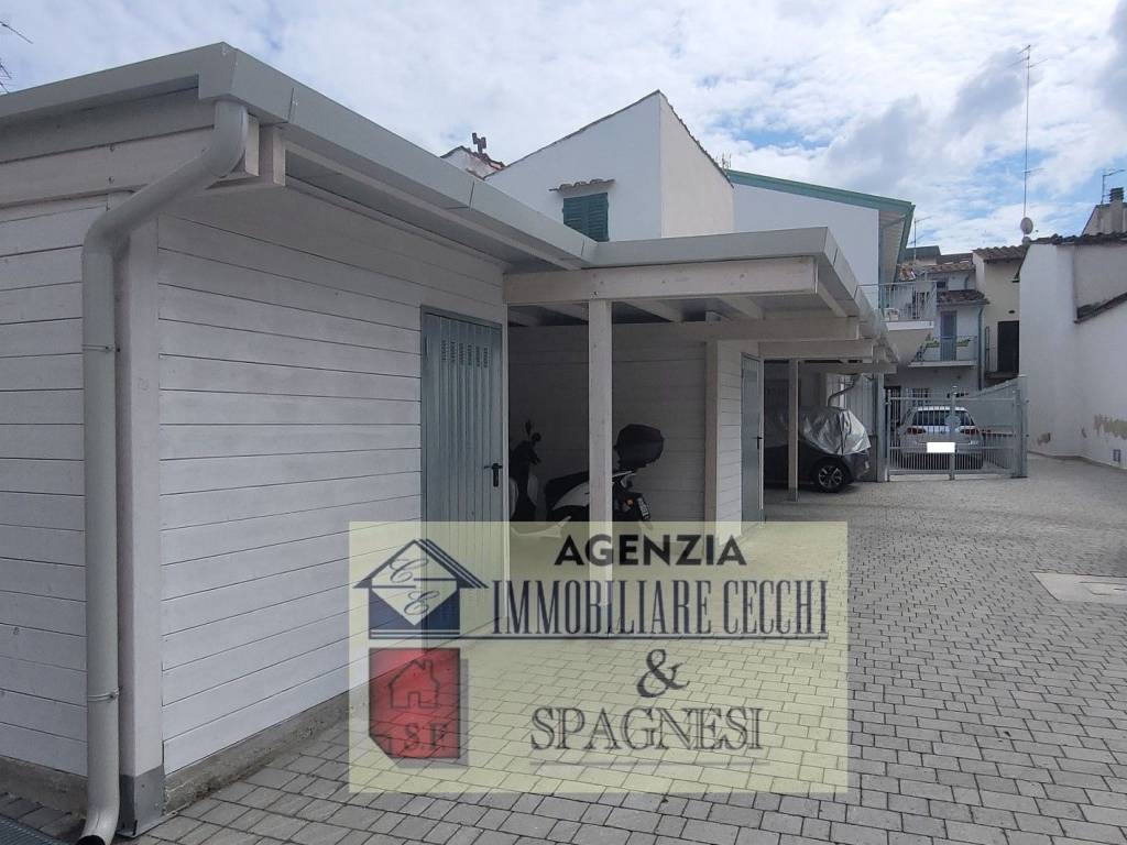 Appartamento a Campi bisenzio in Via Santa Maria - Foto 5