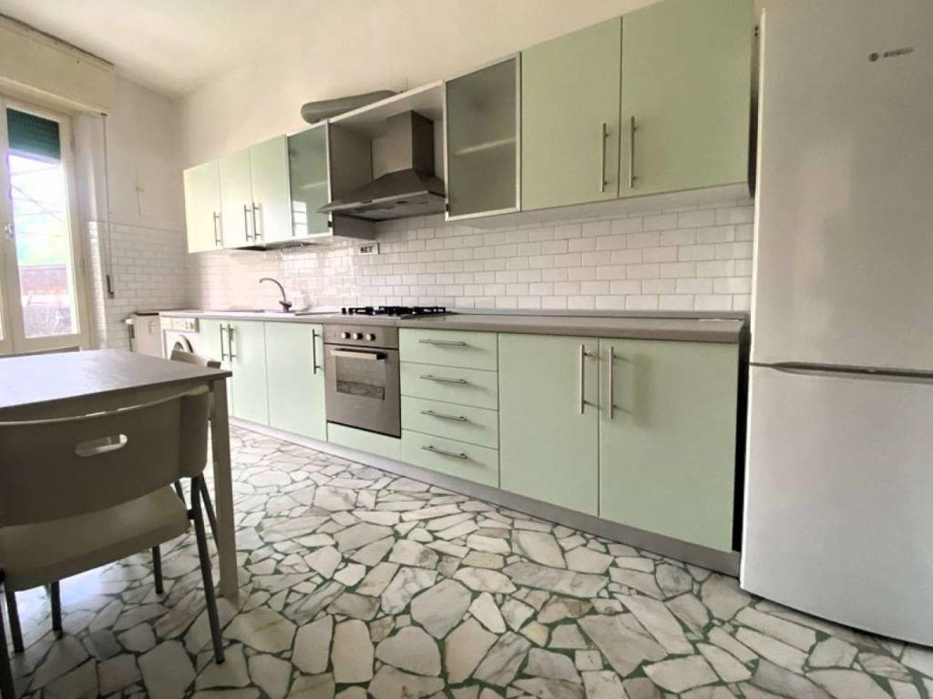 Appartamento a Chiavari in via Amedeo Ugolini 11 - Foto 2