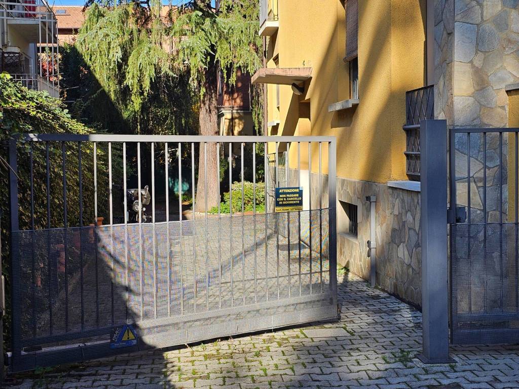 Box / garage a Bologna in Via Emilia Levante - Foto 3