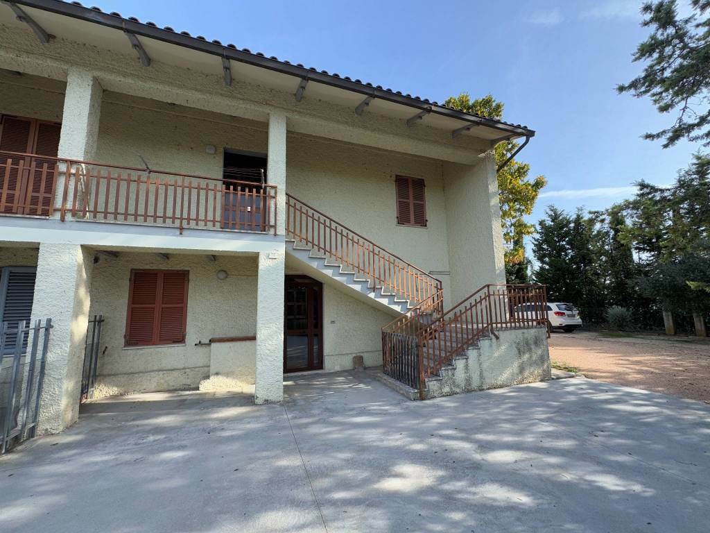 Casa indipendente a Corridonia in Contrada Sarrocciano - Foto 2