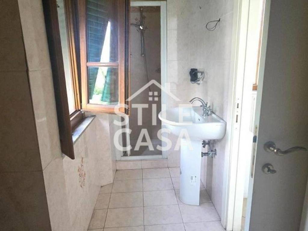 Appartamento a Altopascio in Via Regina Margherita, , 28 - Foto 4