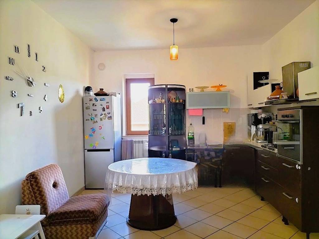 Appartamento a Umbertide in Via Soli - Foto 4
