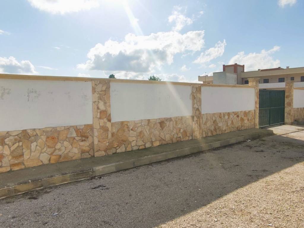 Terreno a Salice salentino in Via Raffaele degli Atti, 13 - Foto 4