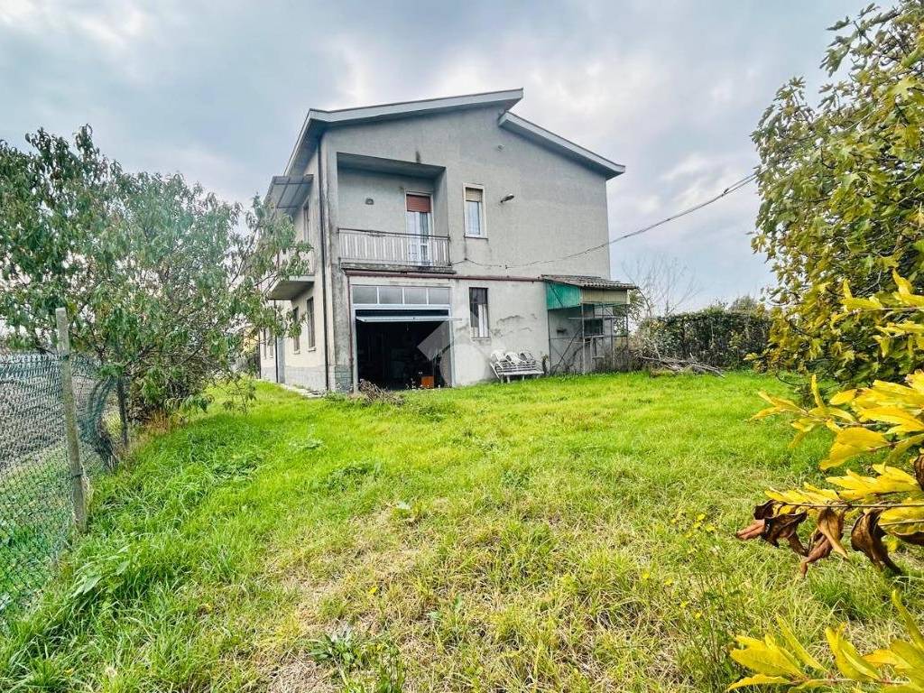 Casa indipendente a Broni in Via Privata Rosa Nera, 10 - Foto 2