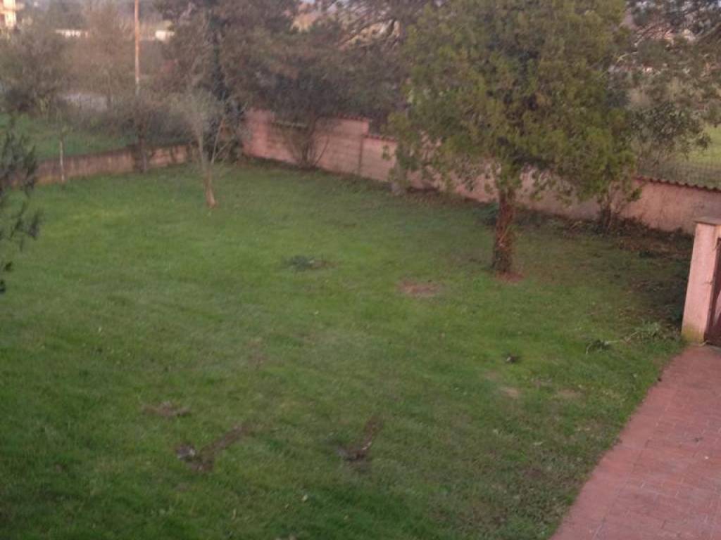 Villa a Cervaro in Via Isola Tocca - Foto 4