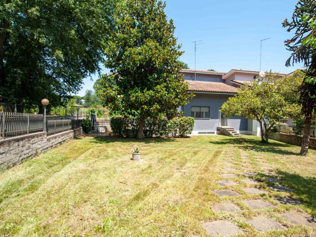 Villa a Civita castellana in Località Fabbrece - Foto 2