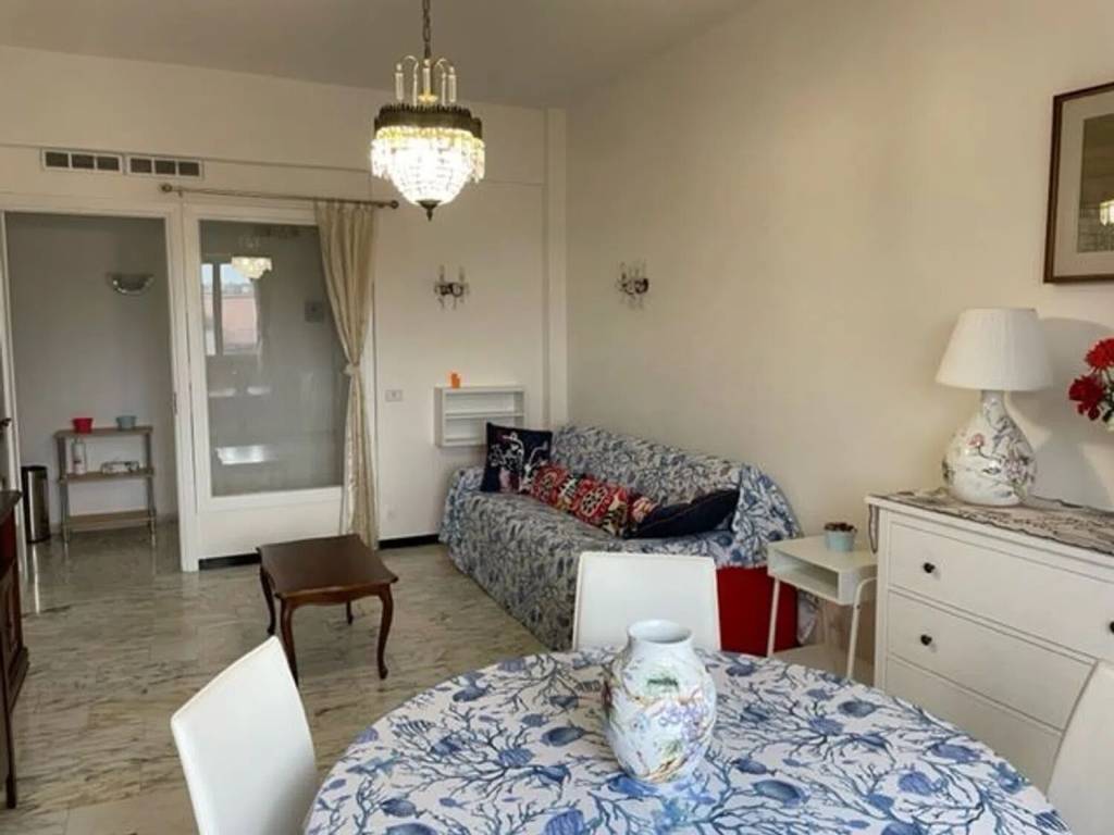 Appartamento a Albissola marina in Piazzale Lombardia - Foto 3