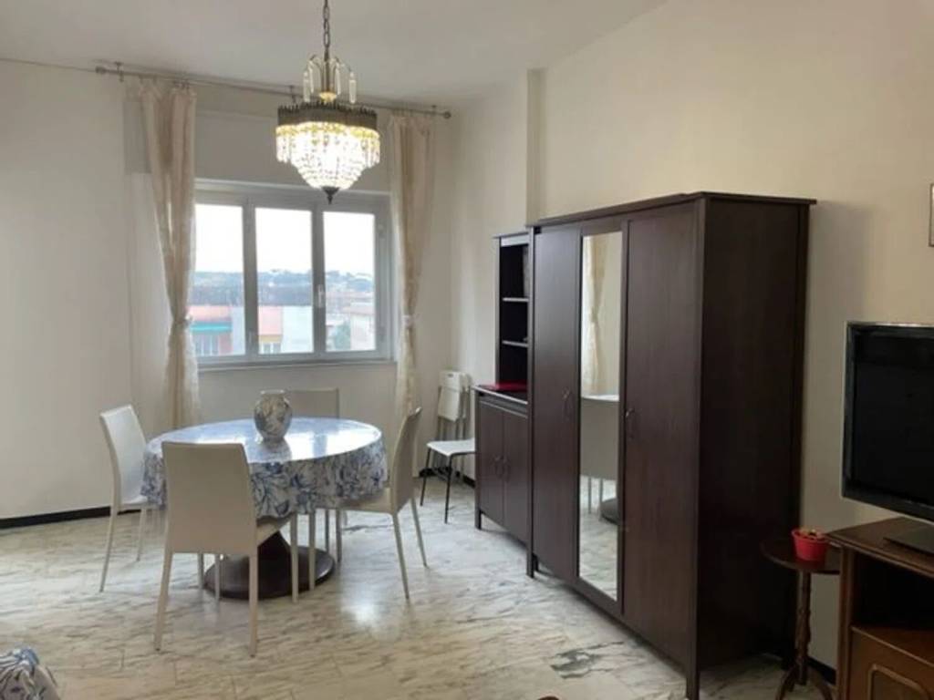 Appartamento a Albissola marina in Piazzale Lombardia - Foto 4