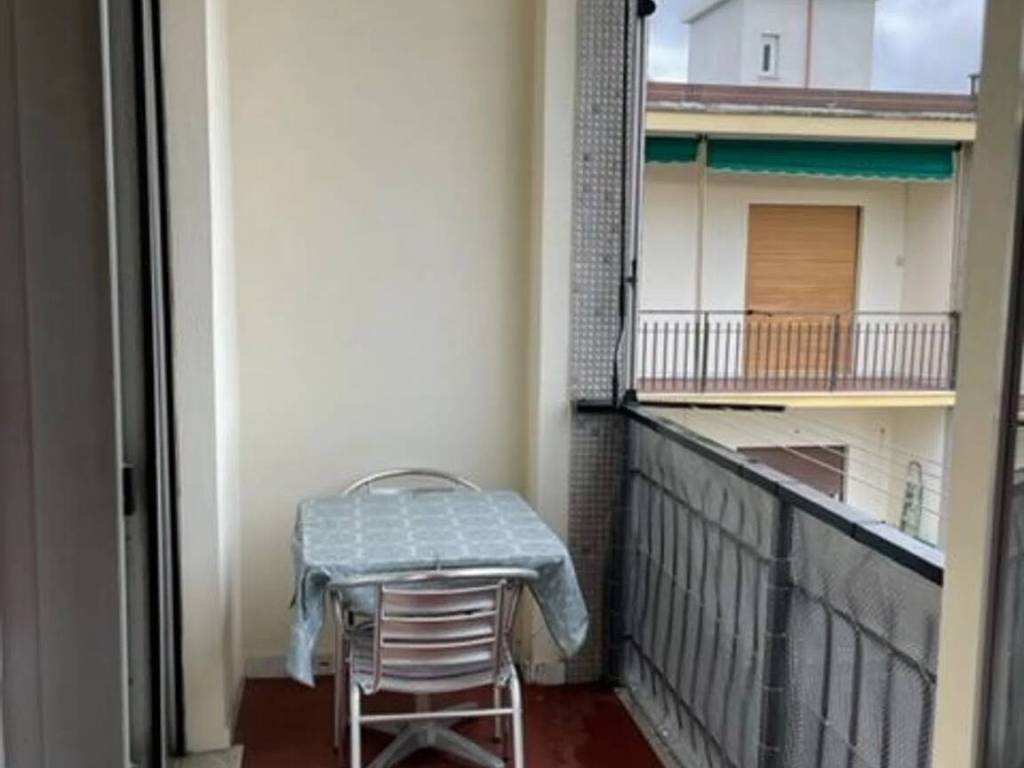 Appartamento a Albissola marina in Piazzale Lombardia - Foto 5