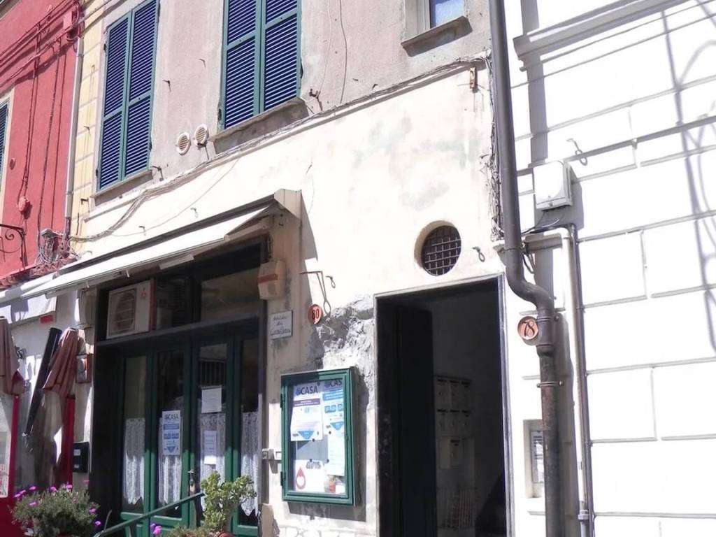 Appartamento a Albissola marina in Via Matteo Repetto, 78 - Foto 4