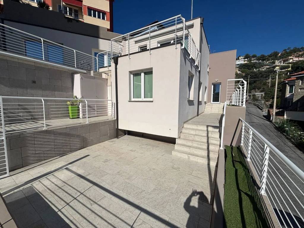 Appartamento a Albissola marina in Via Belvedere, 73 - Foto 4