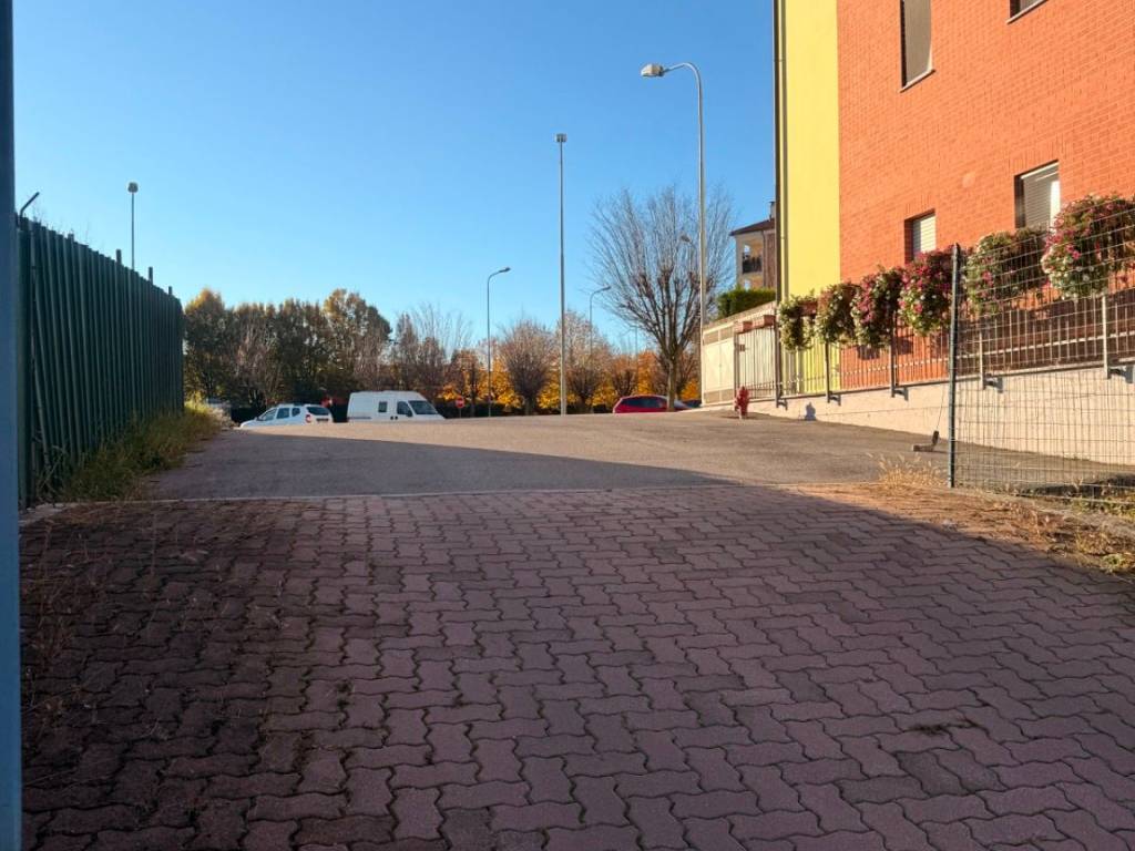 Box / garage a Saluzzo in Via Antica Torino, 43 - Foto 3
