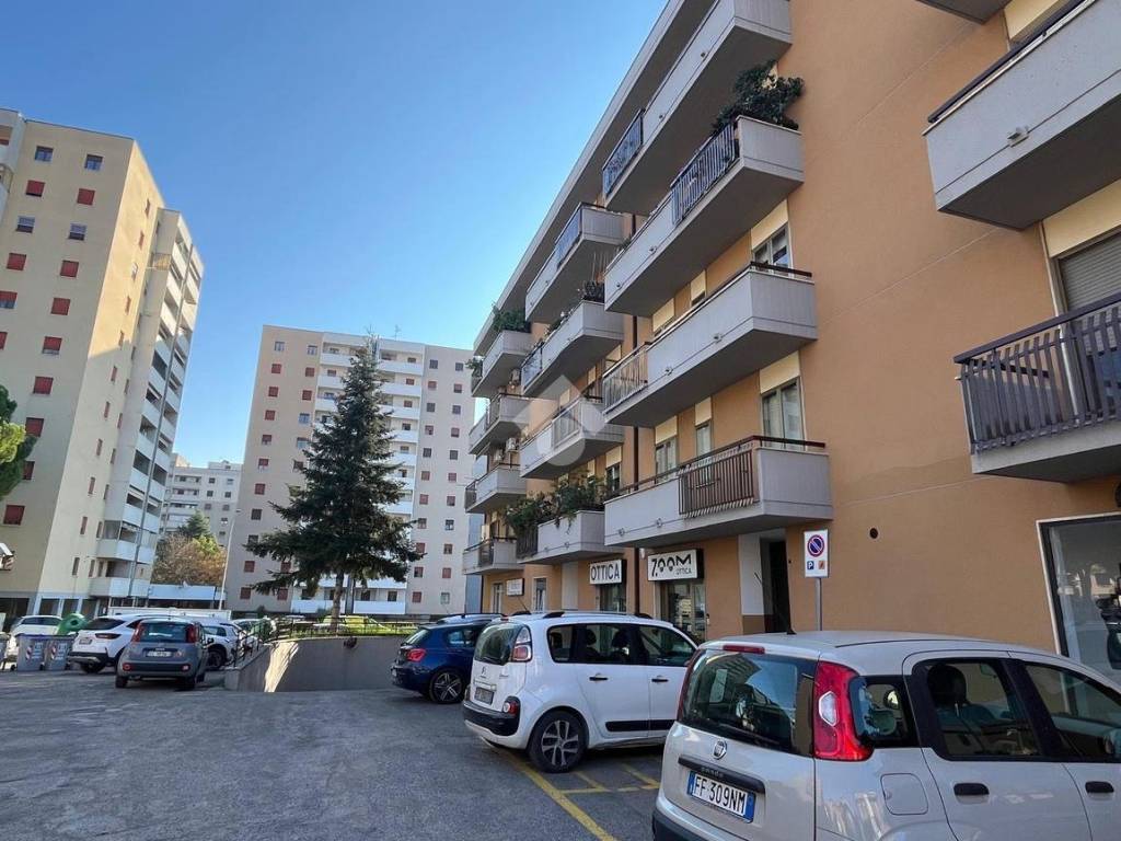 Immobile a Perugia in Negozio Via San Bartolomeo, 62 - Foto 3