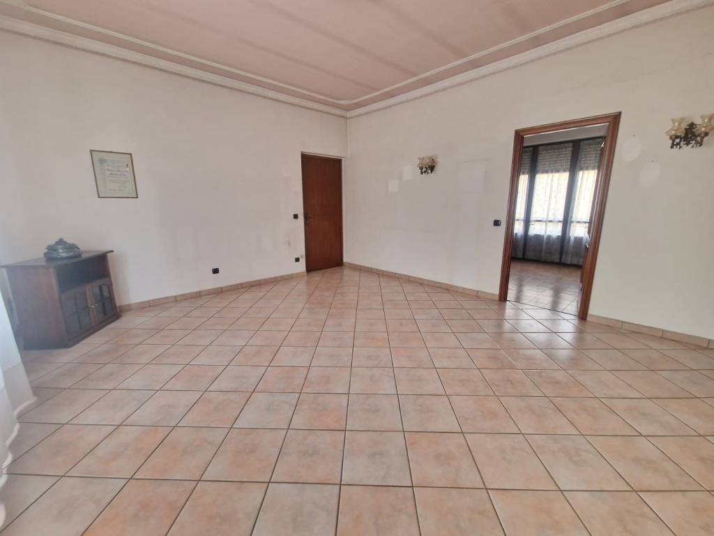 Casa indipendente a Vezza d'alba in Via Torino, 51 - Foto 4