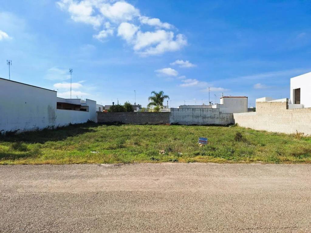 Terreno a Caprarica di lecce in Via Sindaco Evangelista Penza No Number - Foto 2