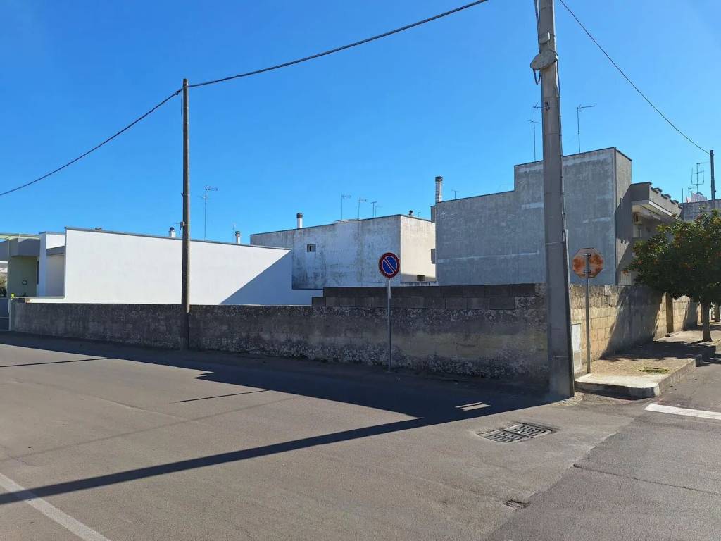 Terreno a Caprarica di lecce in Via Antonio Bortone No Number - Foto 2