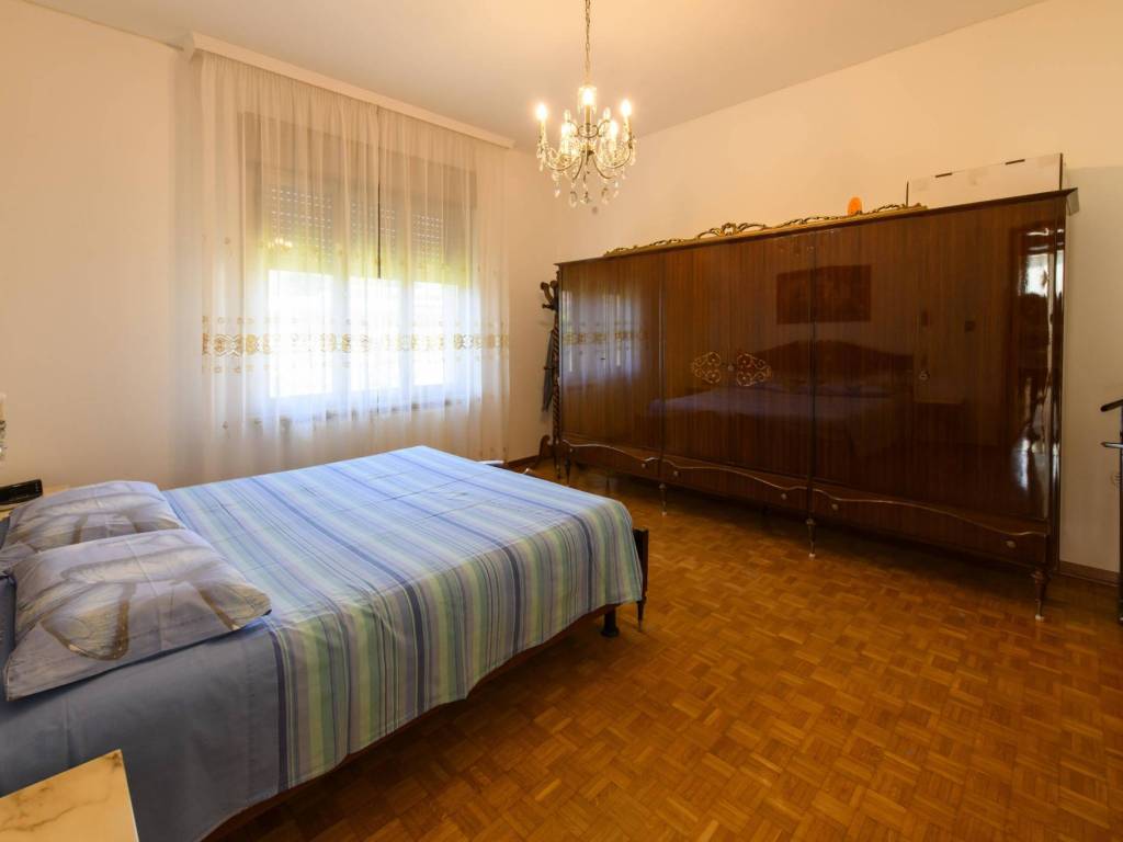 Appartamento a Capriva del friuli in VIA BATTISTI - Foto 5