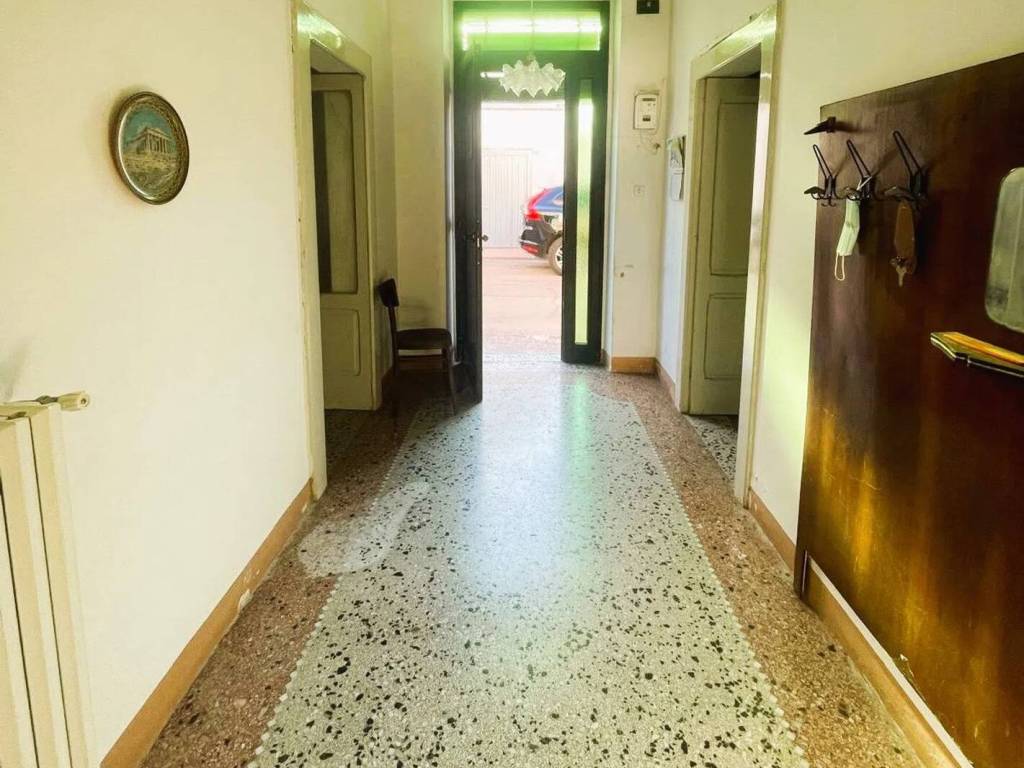 Appartamento a Martano in Via Giosuè Carducci, 14 - Foto 2