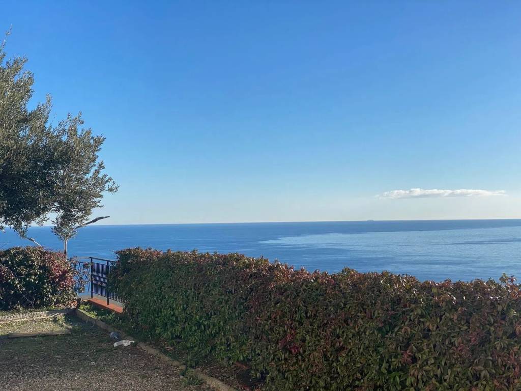 Appartamento a Laigueglia in Via Castello Romano - Foto 3