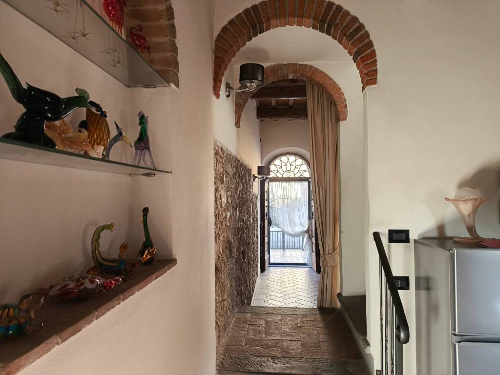 Casa indipendente a Monsummano terme in Piazza Giuseppe Giusti, 55 - Foto 5