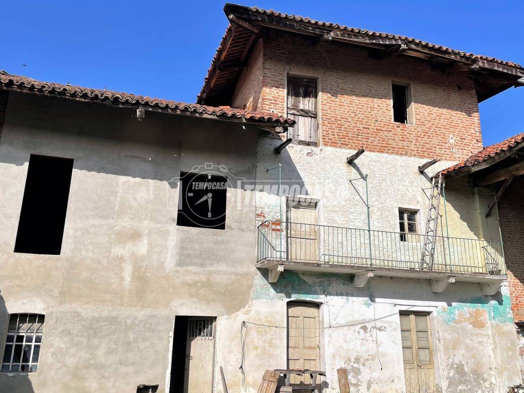 Casa indipendente a Vische in Via Lorenzo Amione - Foto 2