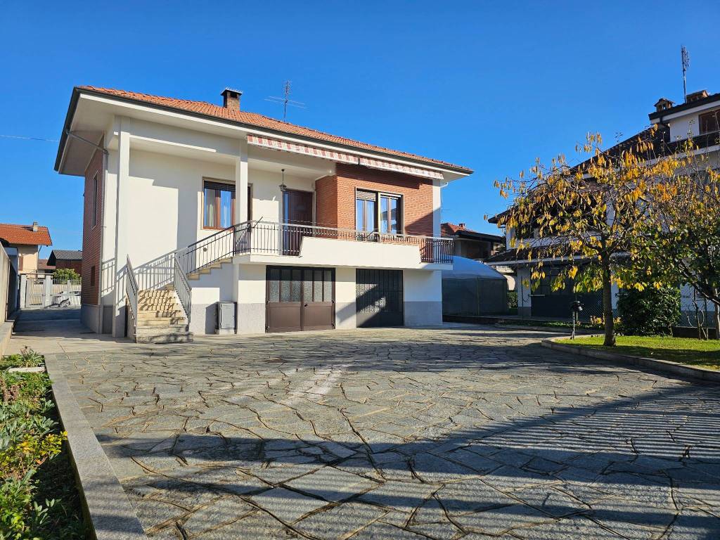 Villa a Volpiano in Via Montenero, 3 - Foto 2