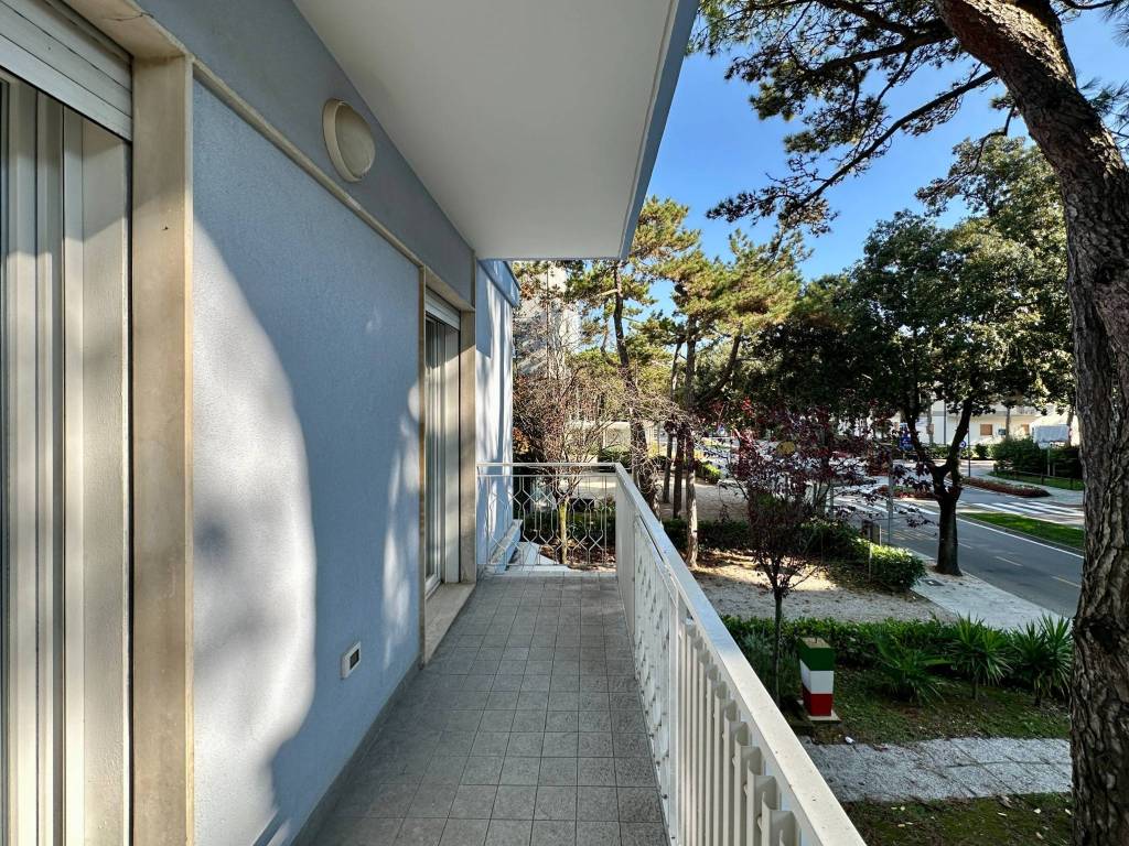 Appartamento a Lignano sabbiadoro in Viale Centrale, 40 - Foto 3