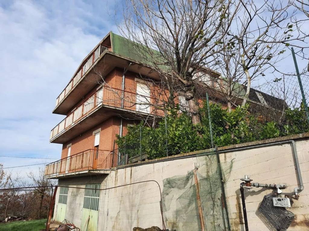 Villa a Serramazzoni in Sp18, 1479 - Foto 4