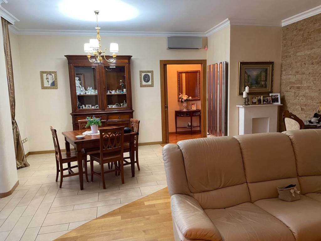 Appartamento a Barletta in Via Regina Margherita, 267 - Foto 2