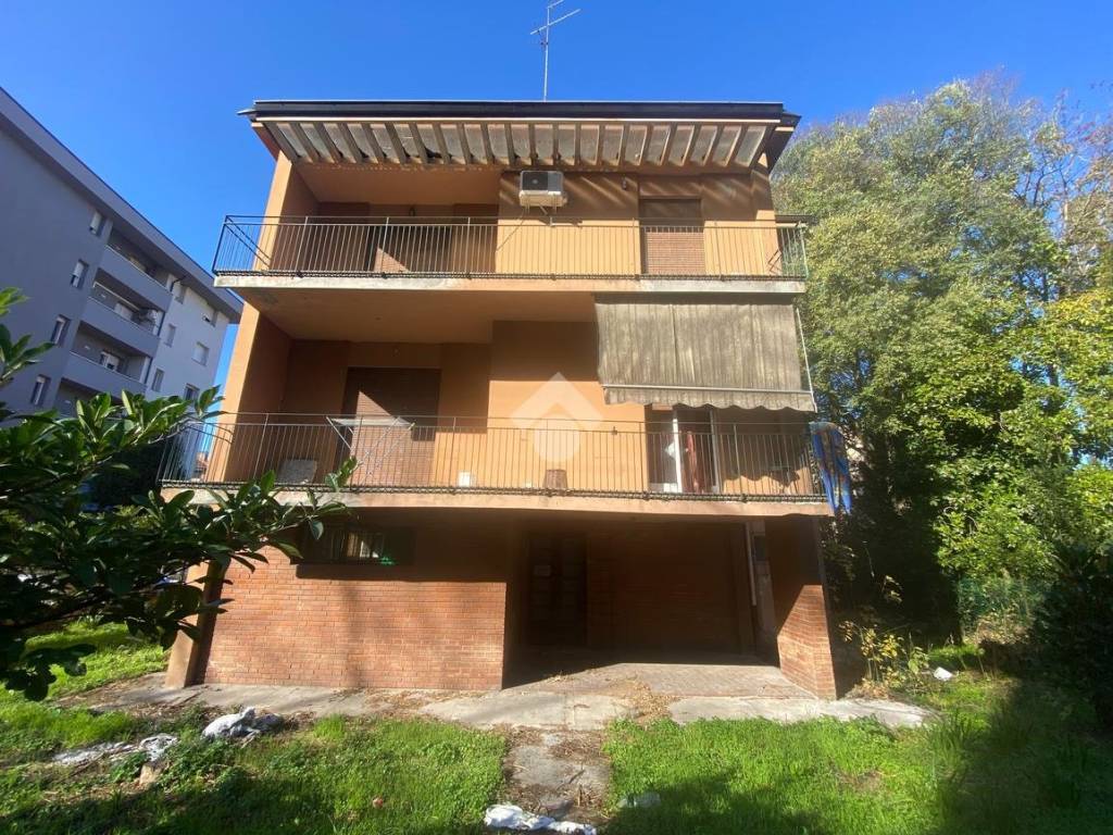 Casa indipendente a Carpi in Via 3 febbraio, 16 - Foto 5