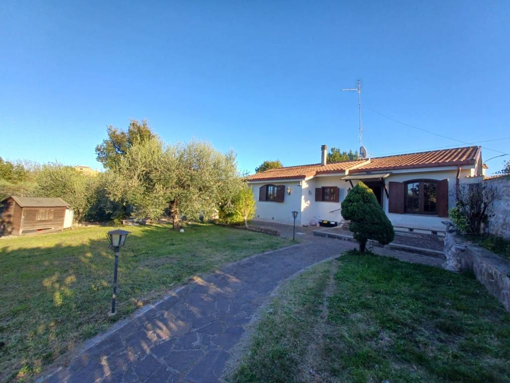 Villa a Calcata in Via per Magliano - Foto 3