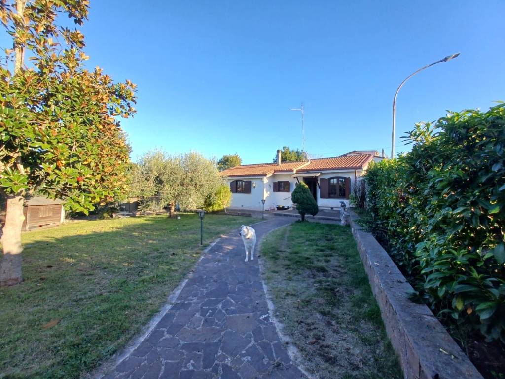 Villa a Calcata in Via per Magliano - Foto 5