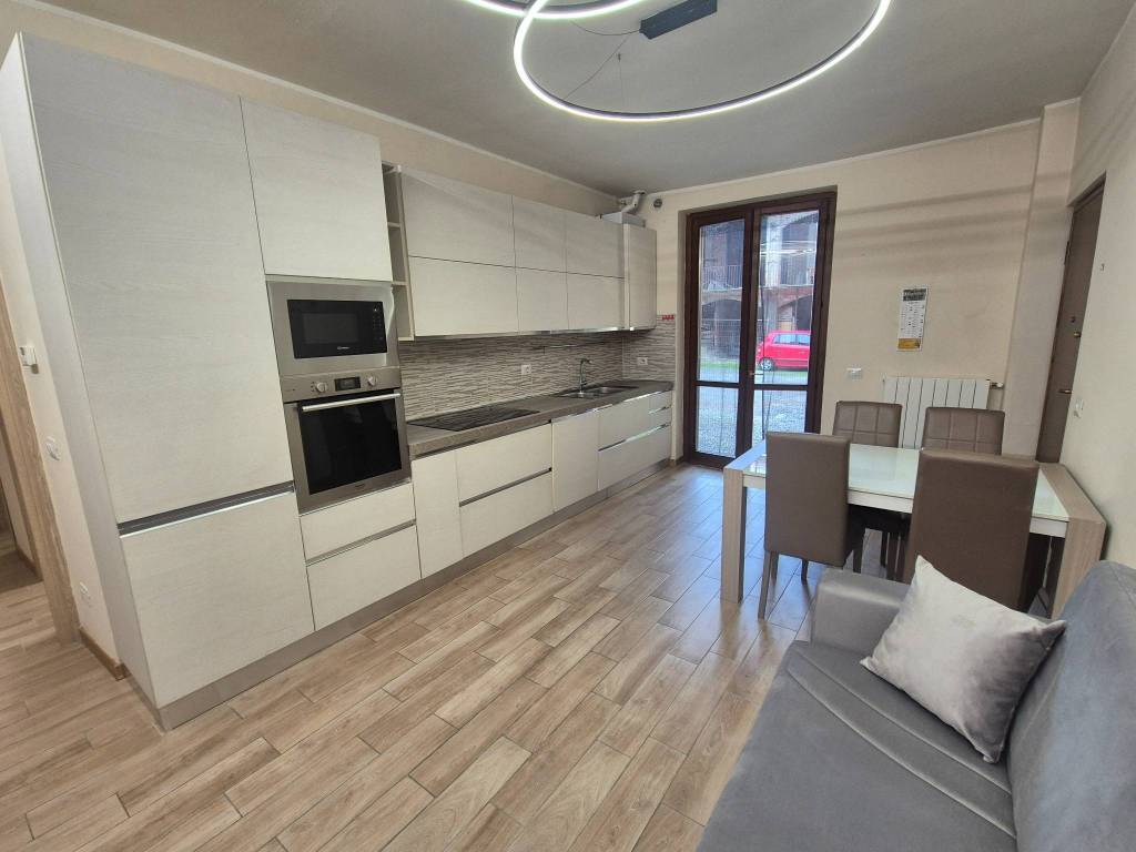 Appartamento a Fenegrò in Via Moro da Fenegrò - Foto 3