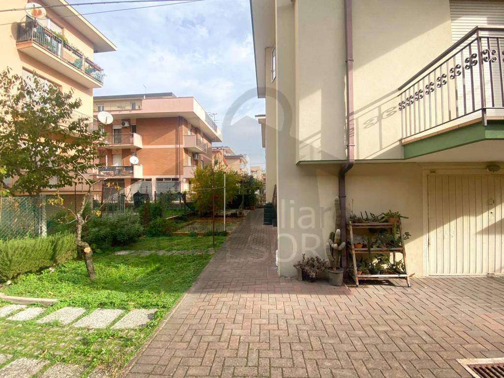 Appartamento a Rimini in Via Ugo Ojetti - Foto 4