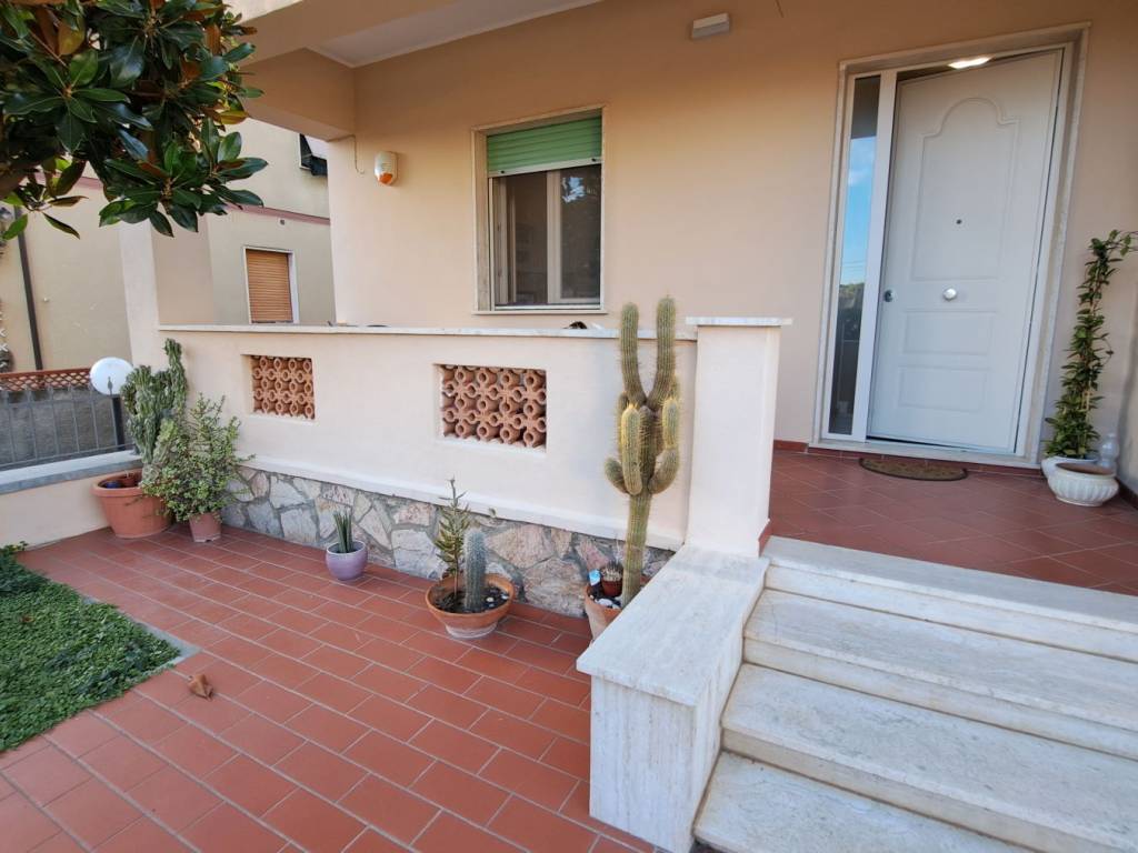 Villa a Rosignano marittimo in Via Buccari - Foto 4