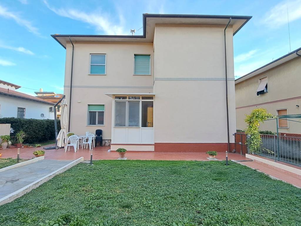Villa a Rosignano marittimo in Via Buccari - Foto 5