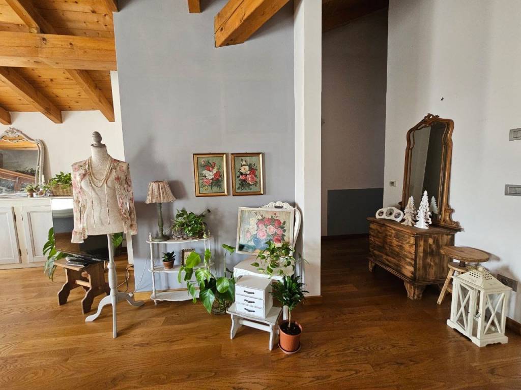 Villa a Galliate in Via Giacomo Matteotti, 66 - Foto 3