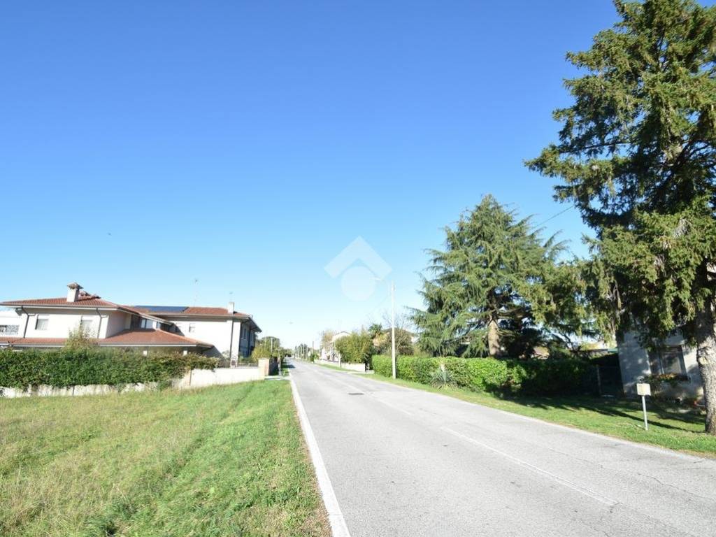 Terreno a Romans d'isonzo in Viale Trieste, 42 - Foto 3
