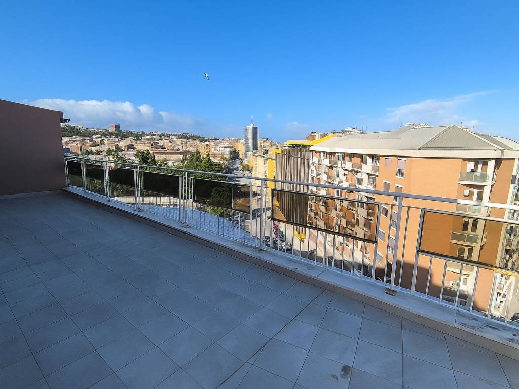 Appartamento a Cagliari in Via Baldassarre Castiglione - Foto 2