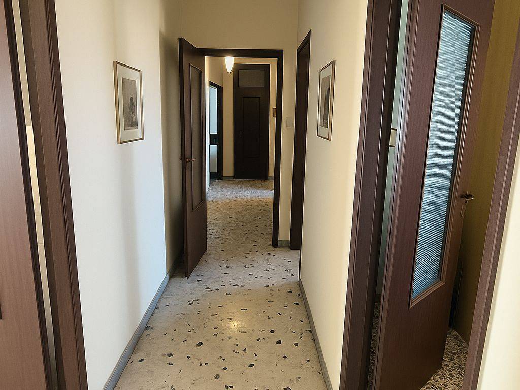 Appartamento a Cagliari in Via Baldassarre Castiglione - Foto 5