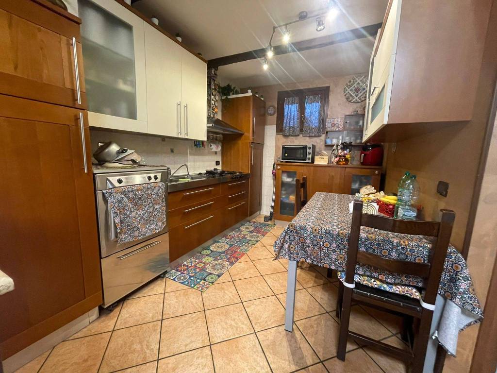 Villa a Fonte nuova in Via Monte Bianco - Foto 4