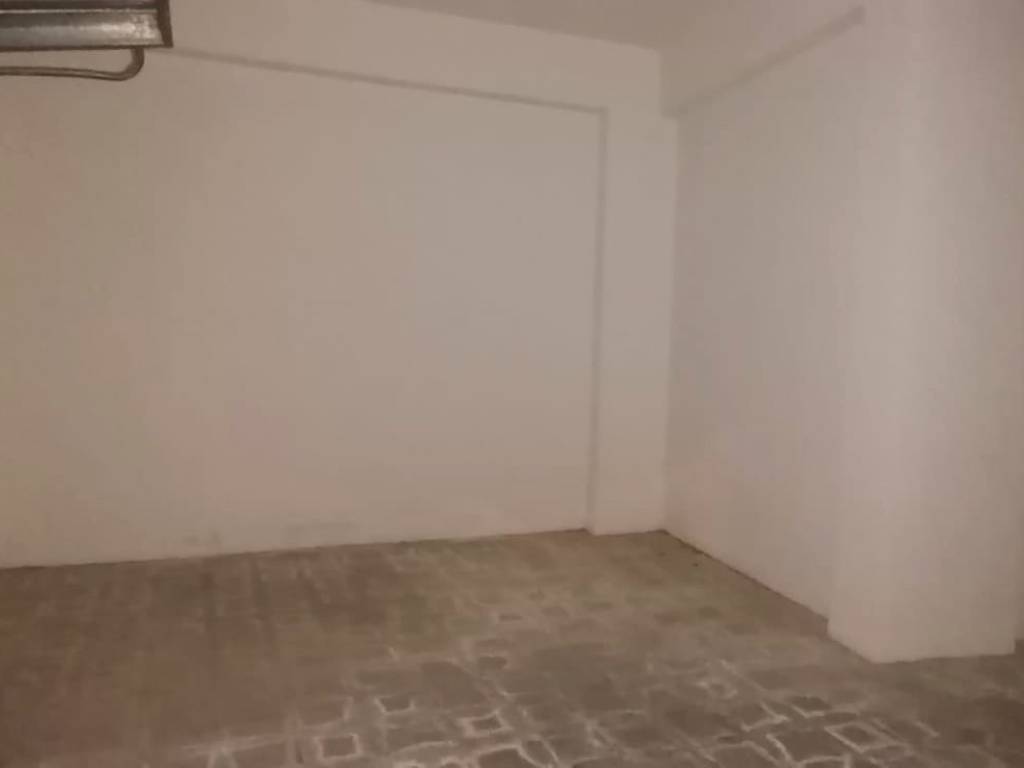 Box / garage a San filippo del mela in Corso Giuseppe Garibaldi - Foto 2
